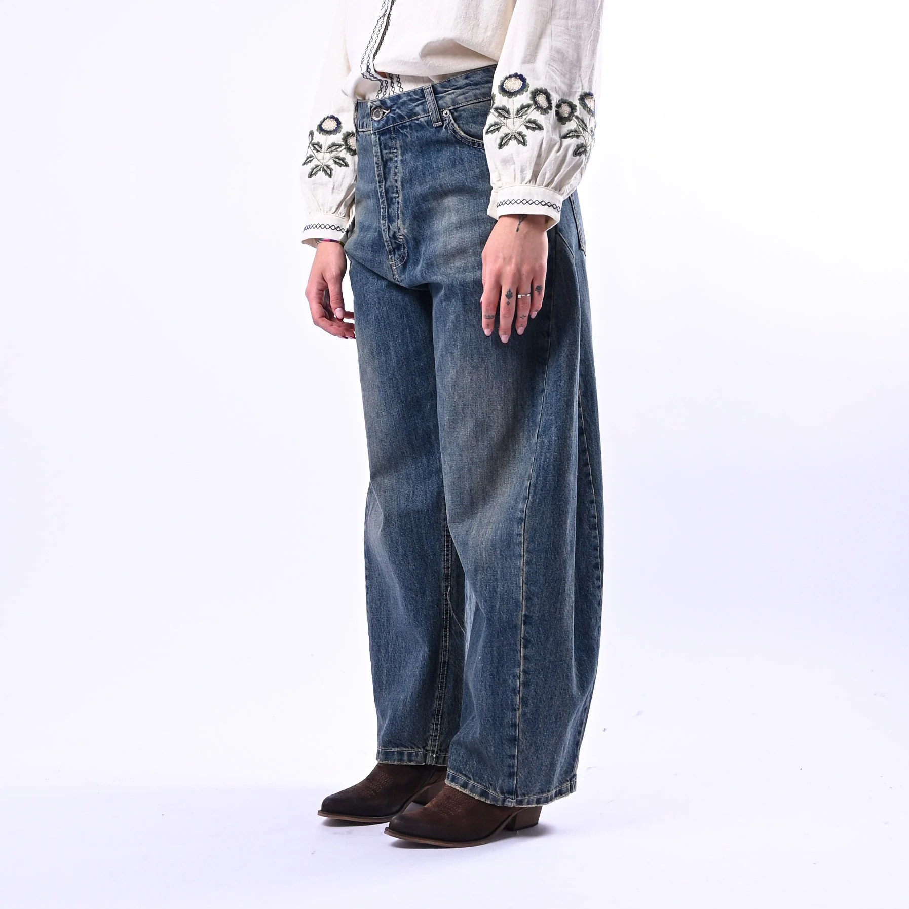 SOUVENIR PRIVE' - JEANS BARREL FERMO ART.C39S0043 - LAVAGGIO AL THE' - Image 3