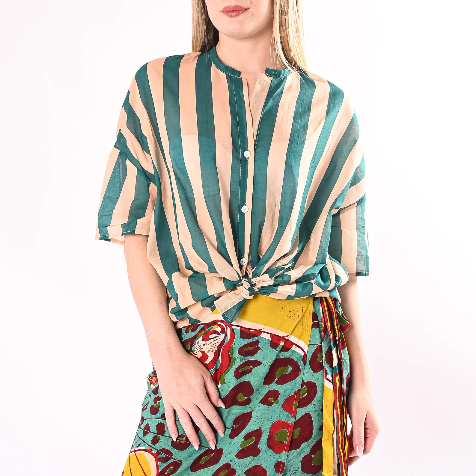 VICOLO - CAMICIA OVER A RIGHE COLLO COREANA MANICA CORTA ART. TAB3477/VB - VANIGLIA/BOTTIGLIA