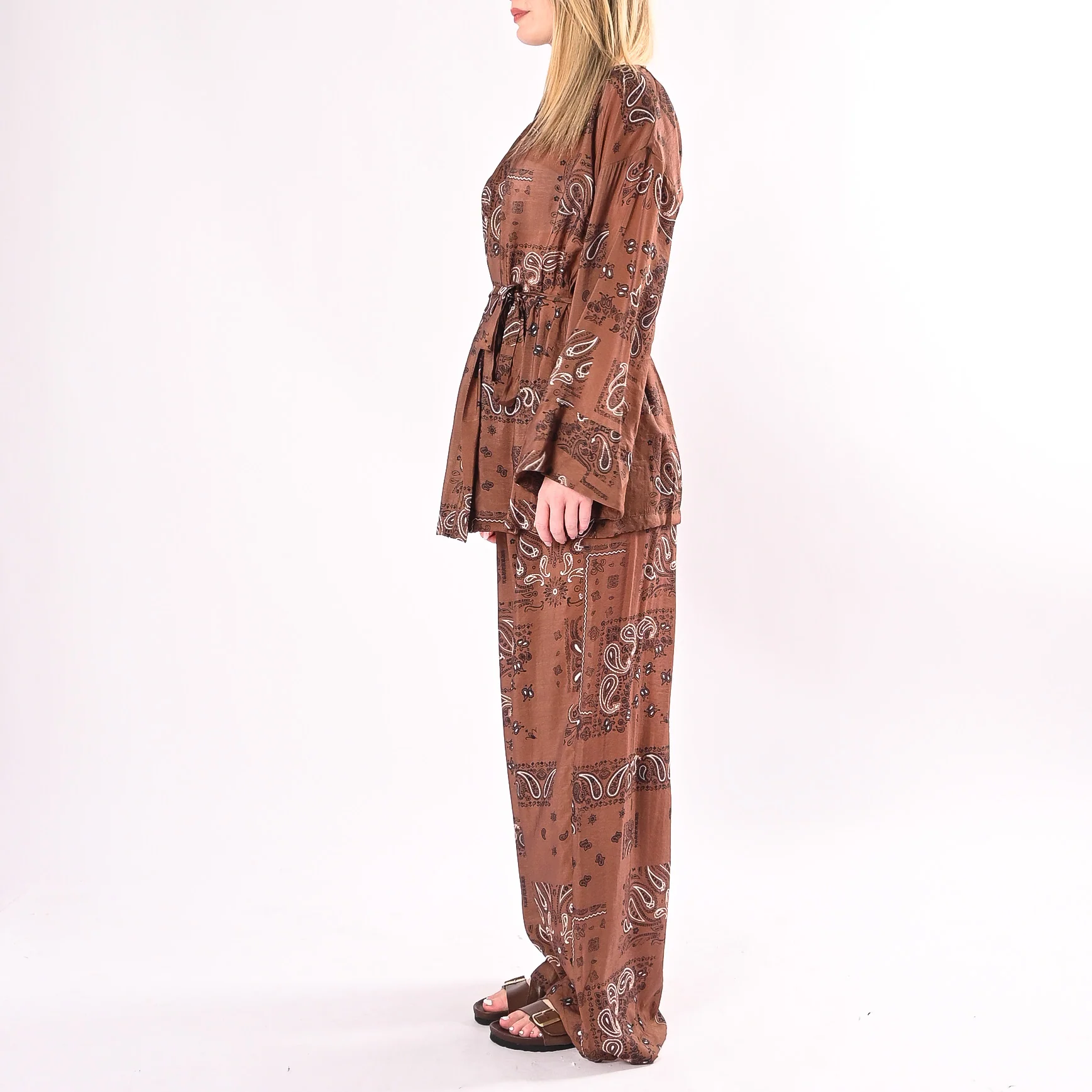 VICOLO - TWIN SET KIMONO + PANTALONE PALAZZO STAMPA BANDANA ART. TAB3414/M - MORO - Image 5